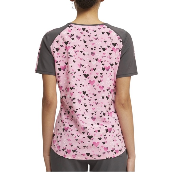 Scrubstar Womens Size 2XL Sentimental Hearts Valentines Day Pink Scrub Top NWT - Picture 3 of 9